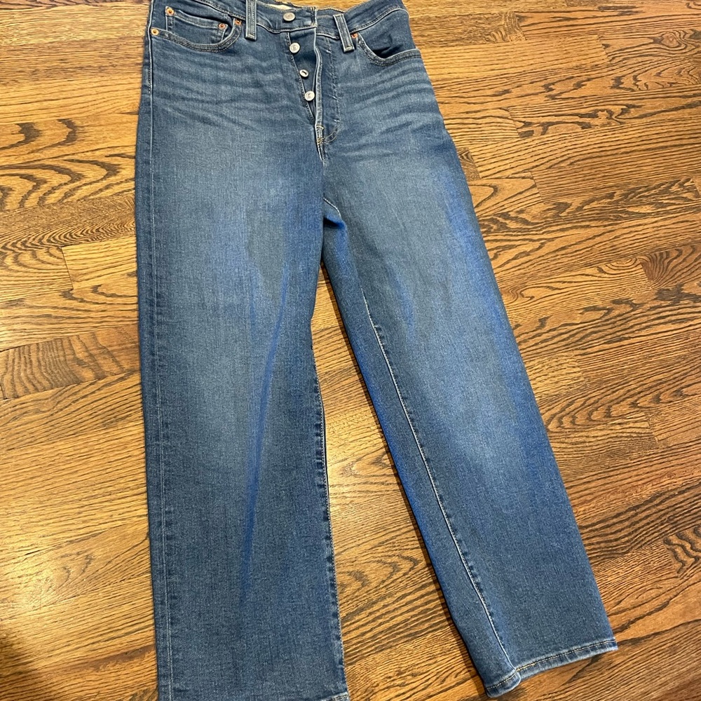 Levis Ribcage Straight Ankle